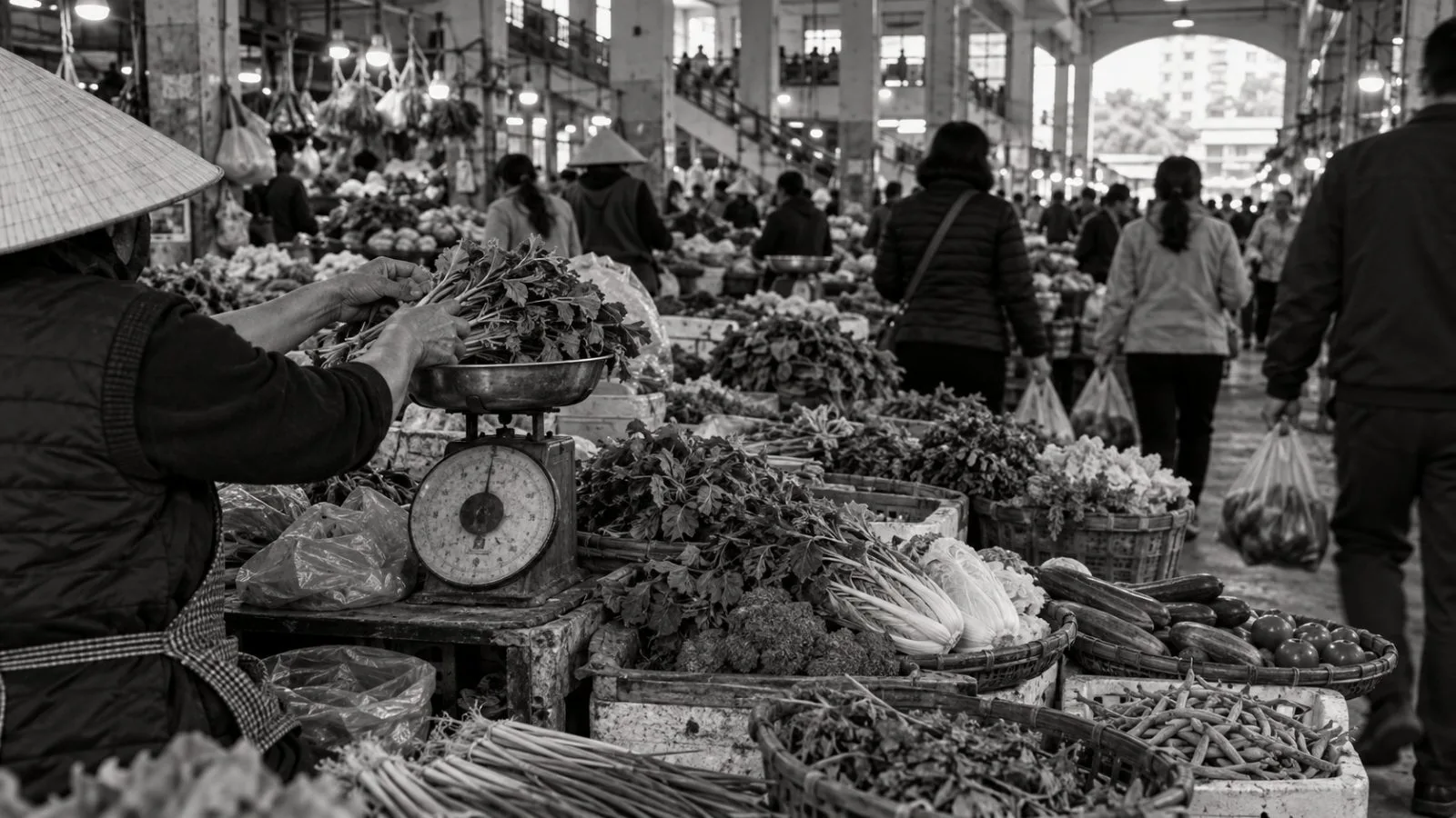 A vendor weighs produce for shoppers at Dong Xuan Market in Hanoi, Vietnam. (AI-generated image / EconoTimes)