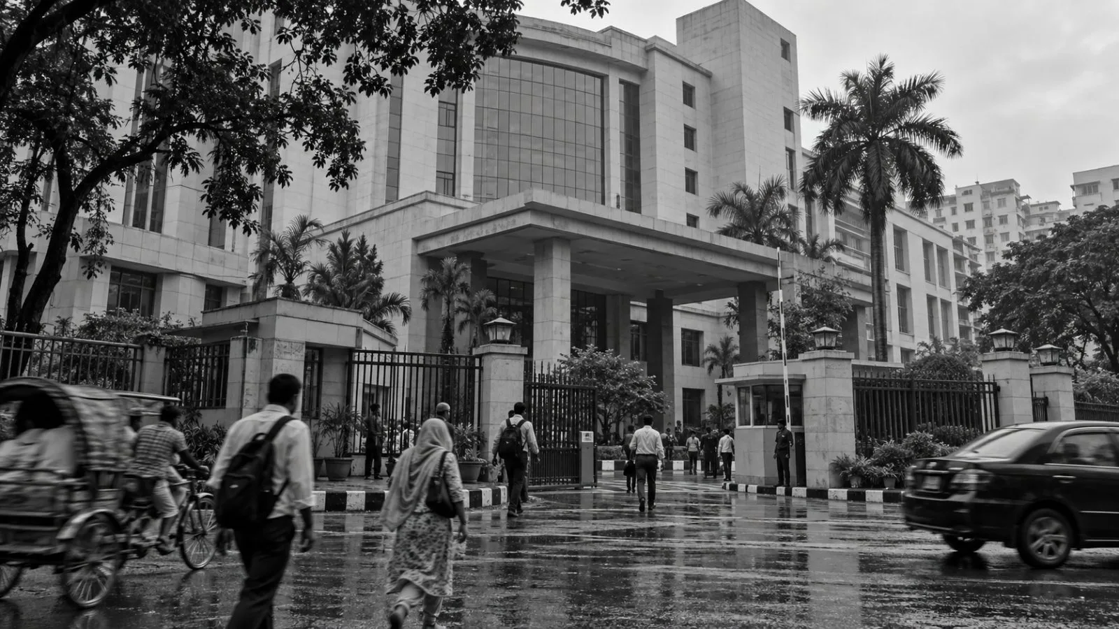 Pedestrians pass the Anti-Corruption Commission headquarters in Dhaka, Bangladesh. (AI-generated image / EconoTimes)