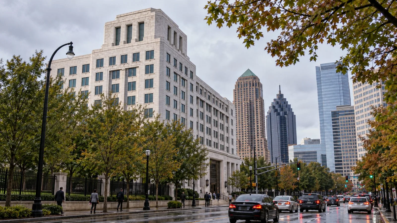 Pedestrians pass the Federal Reserve Bank of Atlanta in Midtown Atlanta, Georgia. / EconoTimes.ai