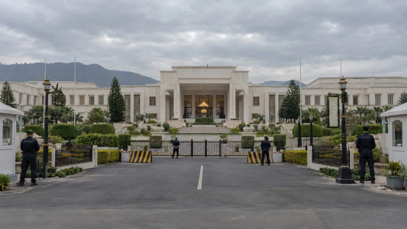 Security personnel stand outside Prime Minister House in Islamabad, Pakistan. (AI-generated image / EconoTimes)