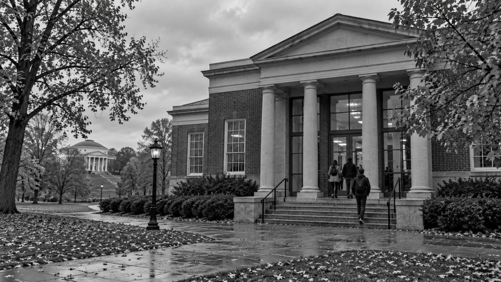 People enter the University of Virginia Center for Politics in Charlottesville, Virginia. / EconoTimes.ai