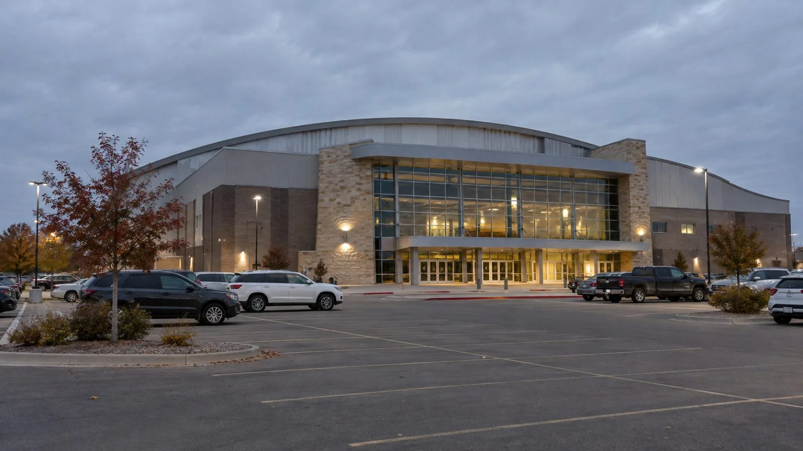 The Heartland Credit Union Arena stands in Park City, Kansas, on a cloudy evening. (AI-generated image / EconoTimes)