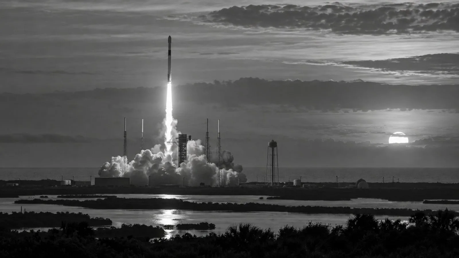 A Falcon 9 rises from Cape Canaveral Space Force Station in Florida. (AI-generated image / EconoTimes)