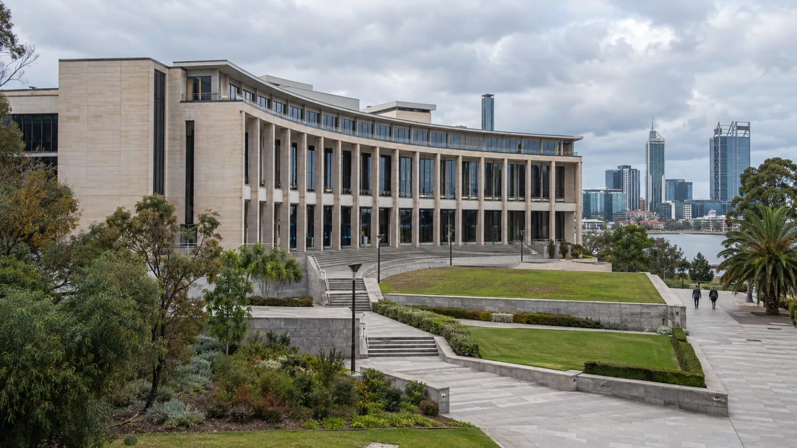 The Western Australian Parliament House stands above Harvest Terrace in Perth on an overcast morning. (AI-generated image / EconoTimes)