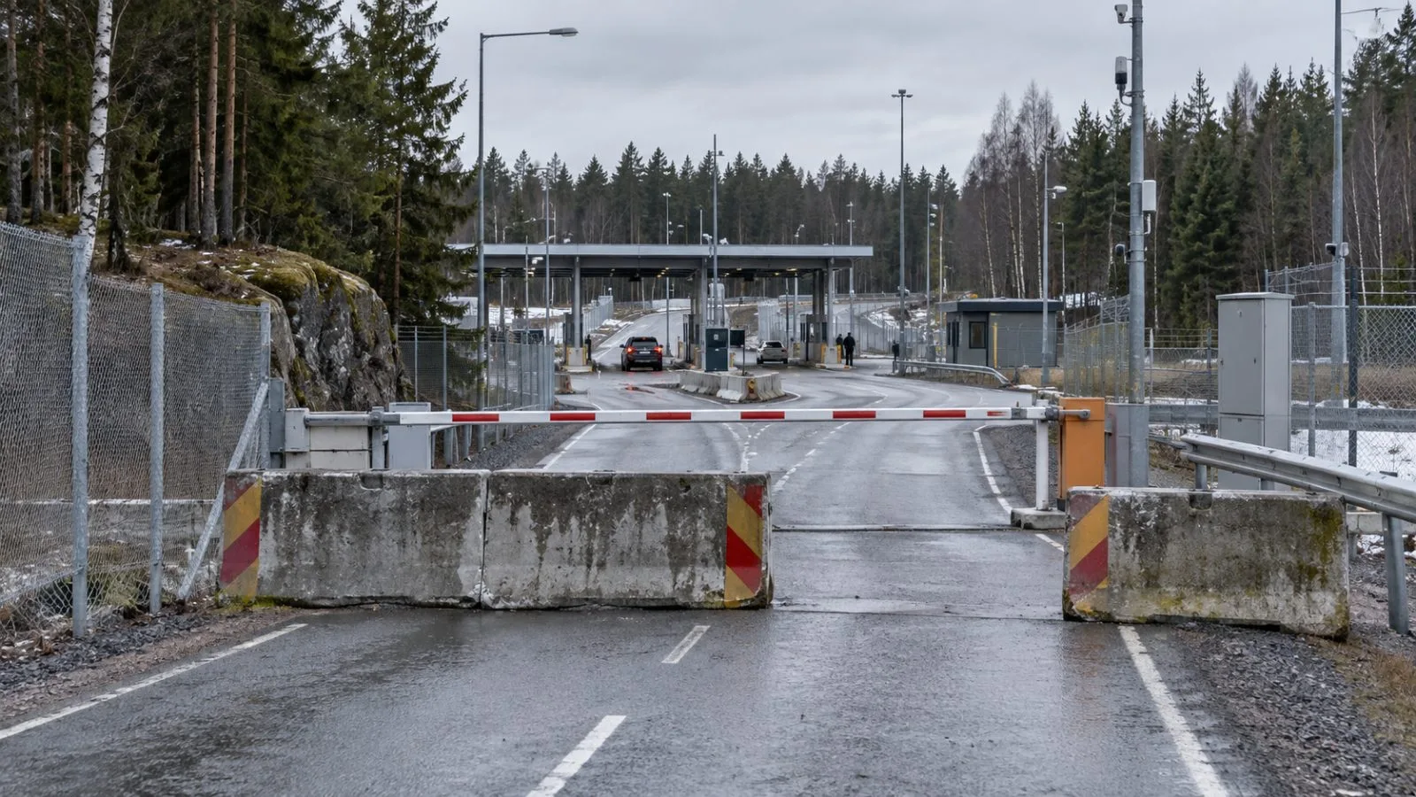 Road barriers stand at a Finland–Russia border crossing near Imatra, Finland. (AI-generated image / EconoTimes)