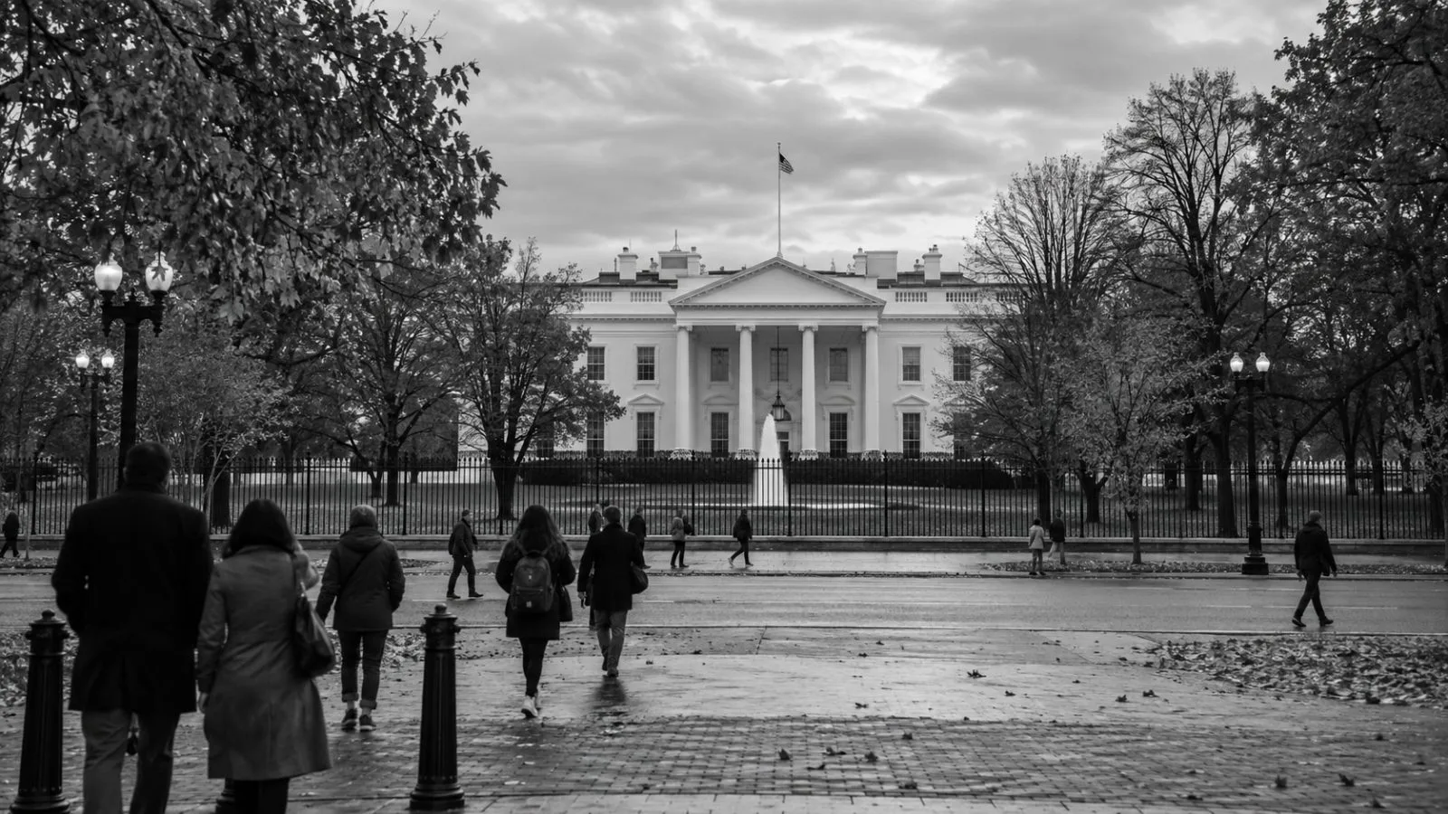 Pedestrians cross Lafayette Square with the White House in the background in Washington, D.C. (AI-generated image / EconoTimes)