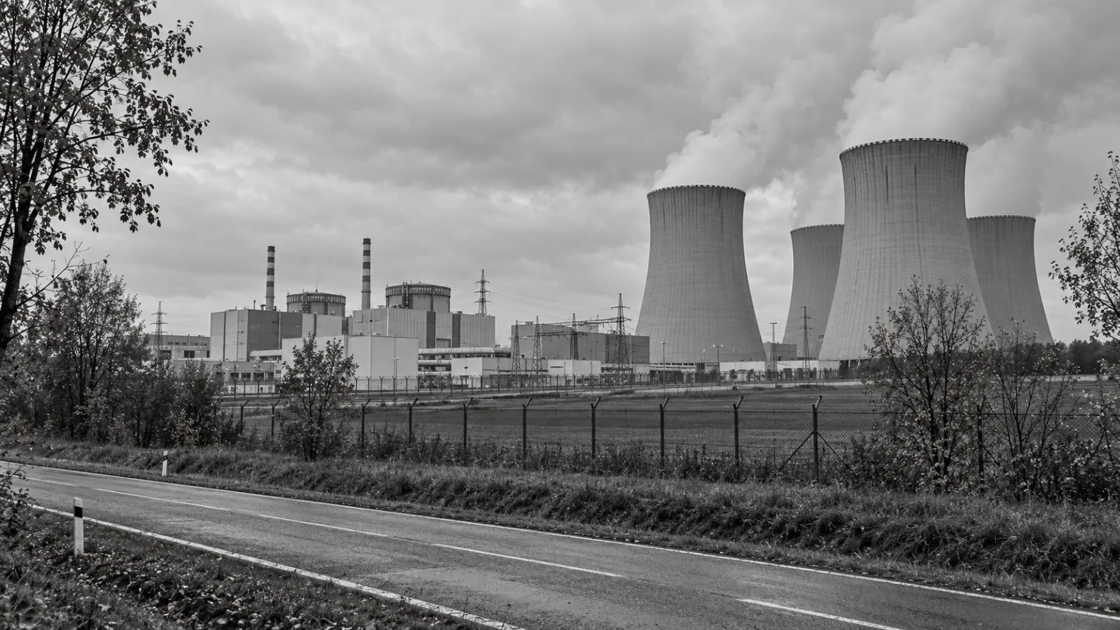 The Dukovany nuclear power plant stands behind perimeter fencing in the Czech Republic / EconoTimes.ai
