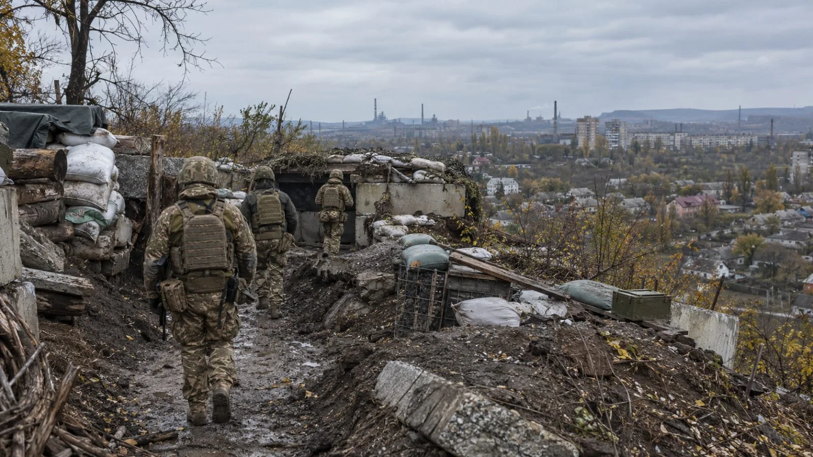 Ukrainian soldiers move along a defensive position near Kramatorsk in eastern Ukraine. (AI-generated image / EconoTimes)