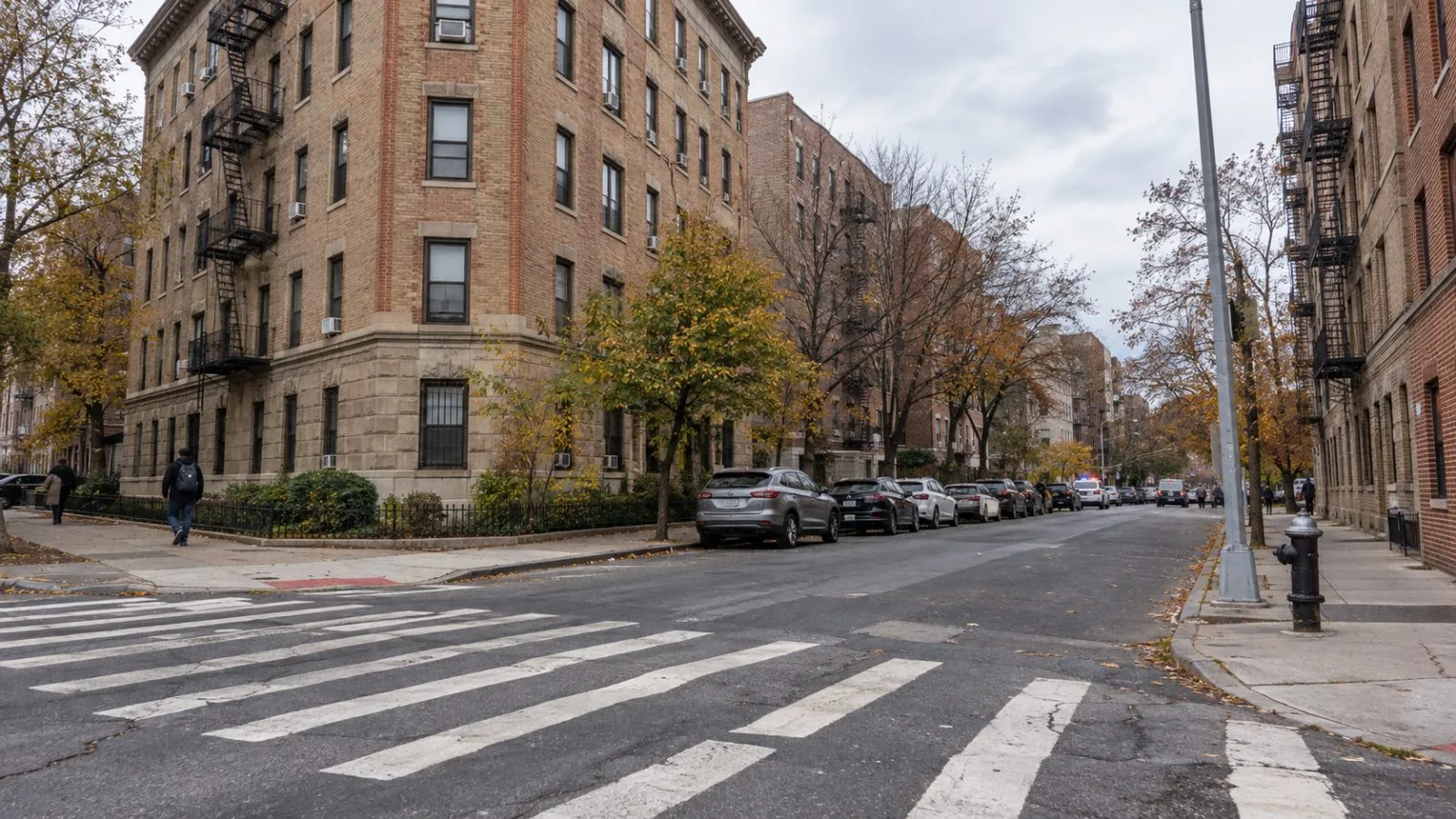 The intersection of East 171st Street and Crotona Place in the Bronx, New York City. (AI-generated image / EconoTimes)