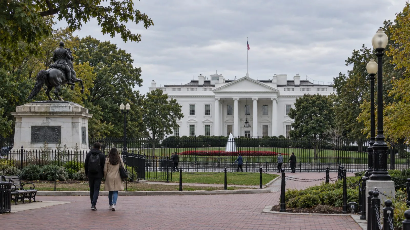 The White House is seen from Lafayette Square in Washington, D.C. (AI-generated image / EconoTimes)