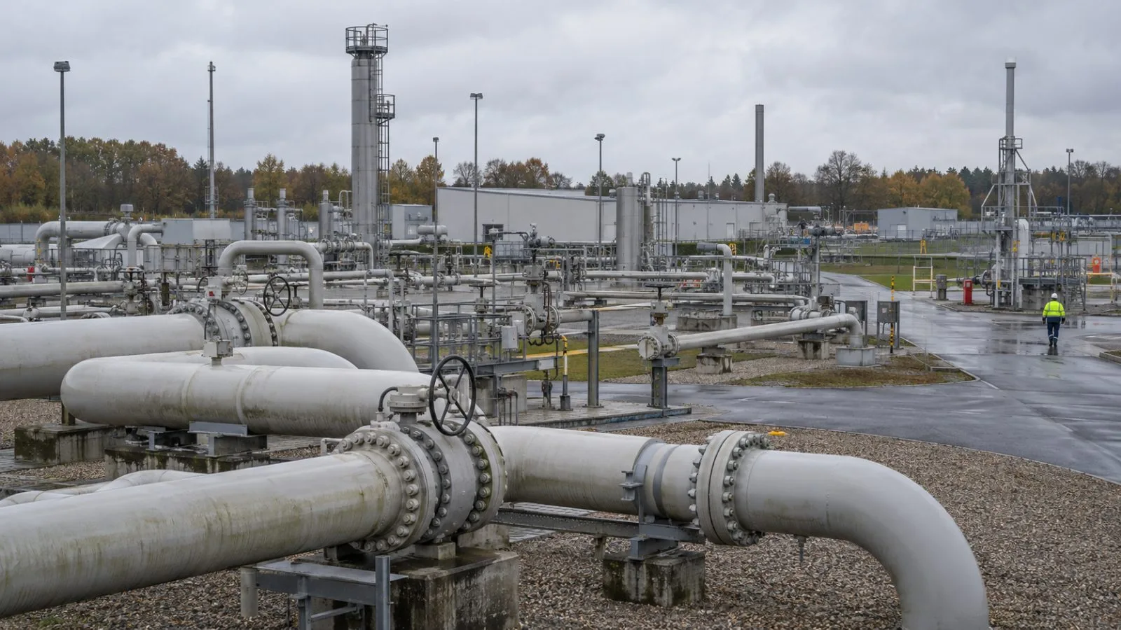 Gas pipes and valves stand at the Rehden storage facility in Germany. (AI-generated image / EconoTimes)