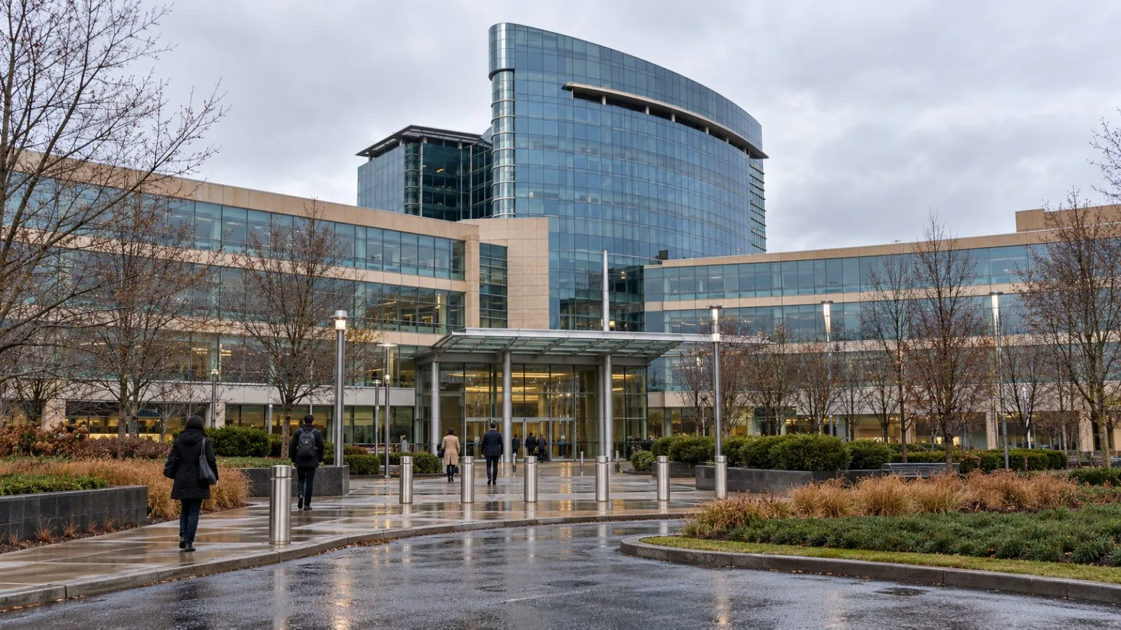 Visitors approach the FDA's White Oak campus in Silver Spring, Maryland. / EconoTimes.ai