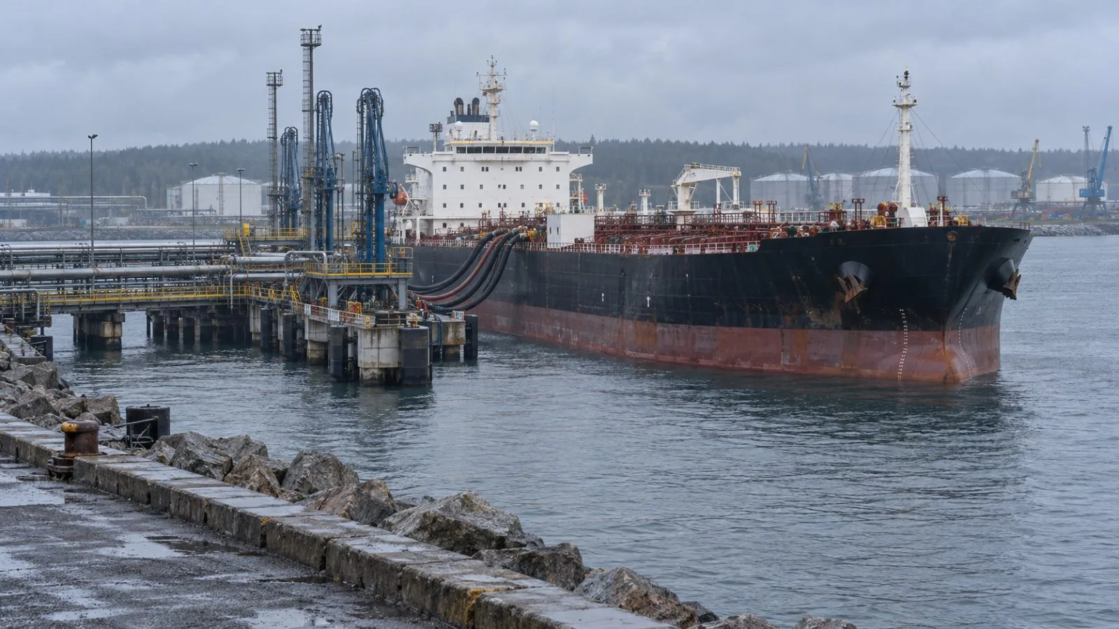 A product tanker lies alongside an export berth at Primorsk, Russia. (AI-generated image / EconoTimes)