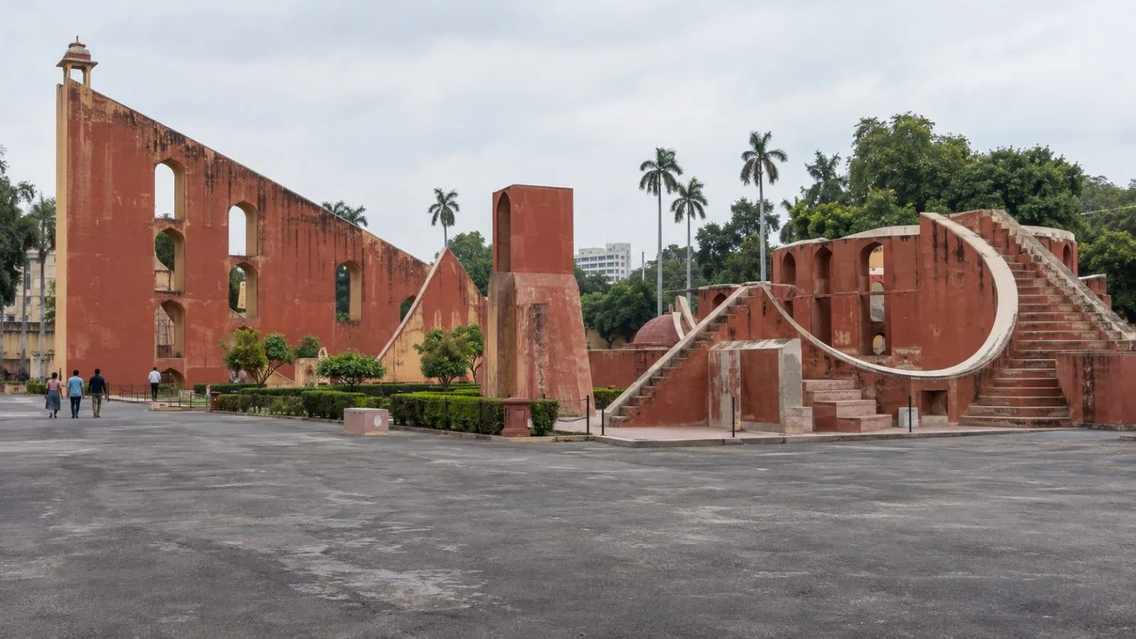 The protest area at Jantar Mantar stands quiet in New Delhi, India. (AI-generated image / EconoTimes)