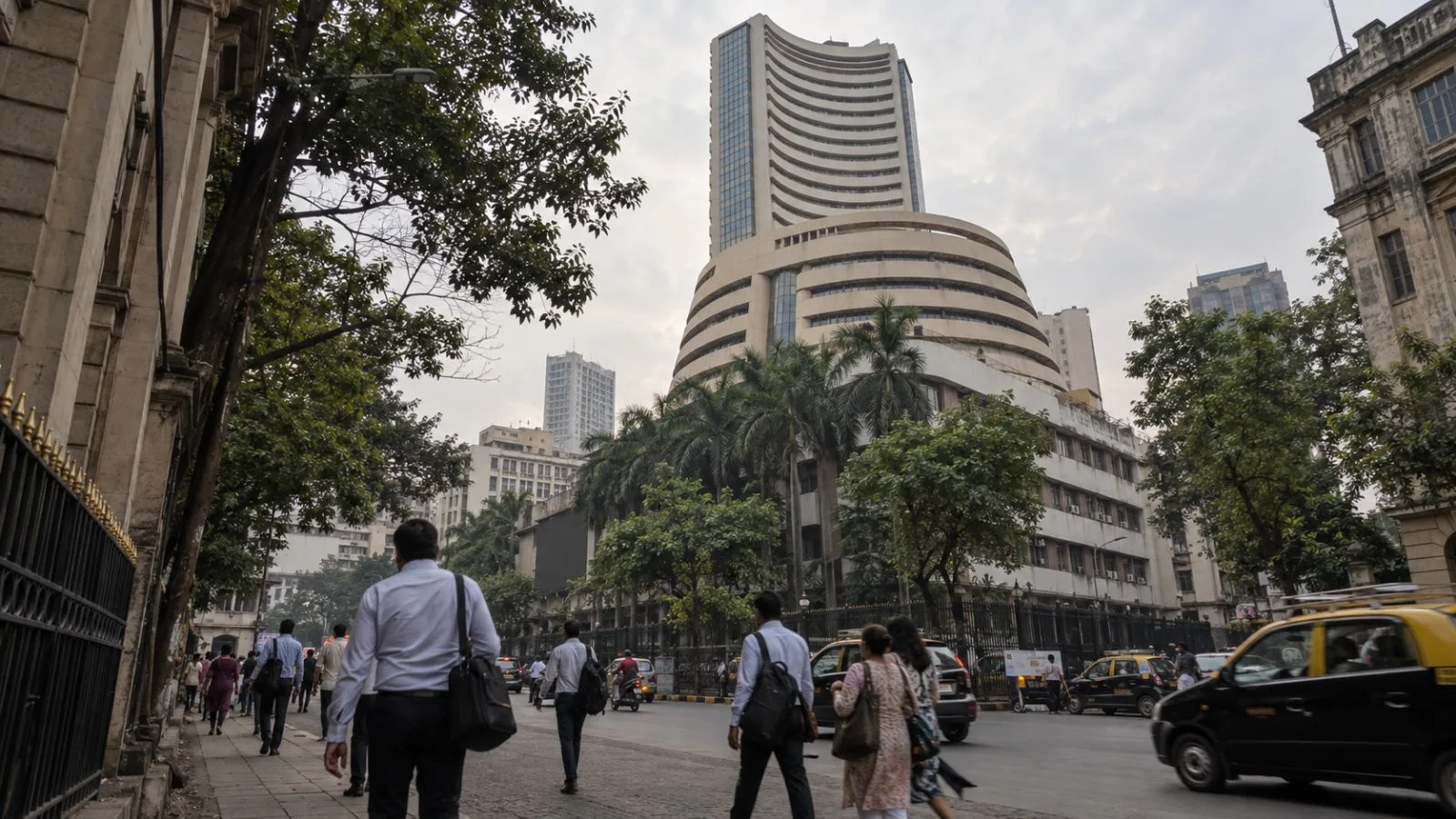 Commuters cross Dalal Street outside the Bombay Stock Exchange in Mumbai (AI-generated image / EconoTimes)