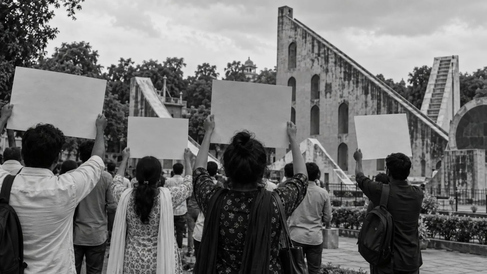 Protesters gather at Jantar Mantar in New Delhi under overcast skies. (AI-generated image / EconoTimes)