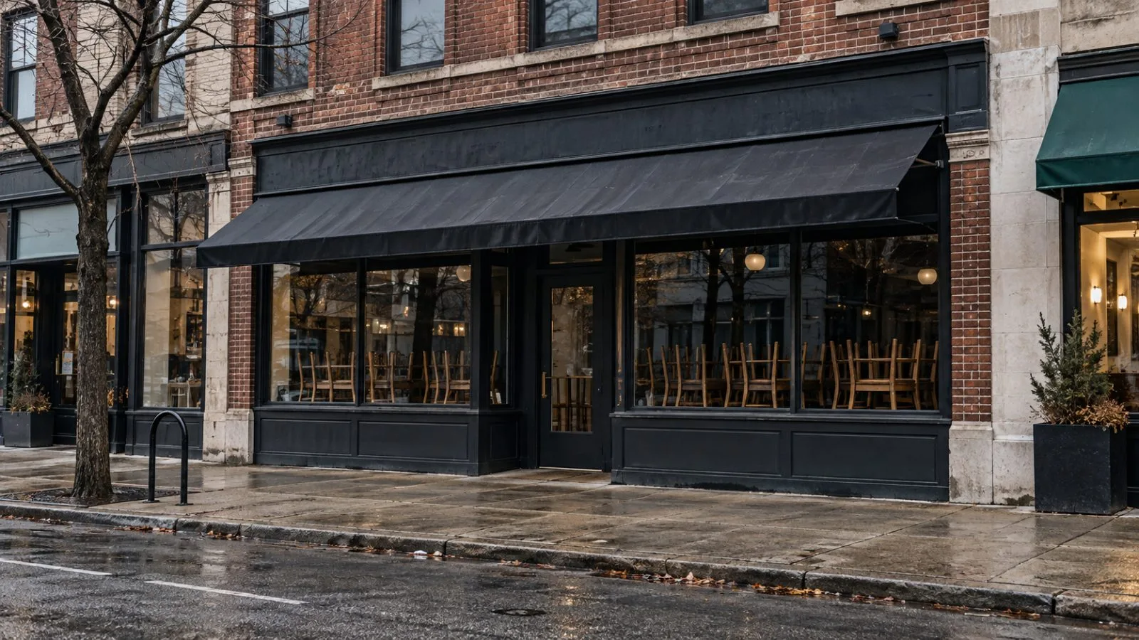 A shuttered restaurant storefront sits on a commercial block in Chicago, Illinois. (AI-generated image / EconoTimes)