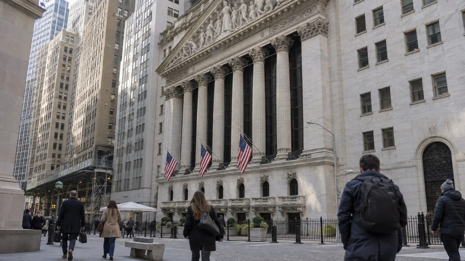 Pedestrians pass the New York Stock Exchange in Lower Manhattan, New York City. (AI-generated image / EconoTimes)