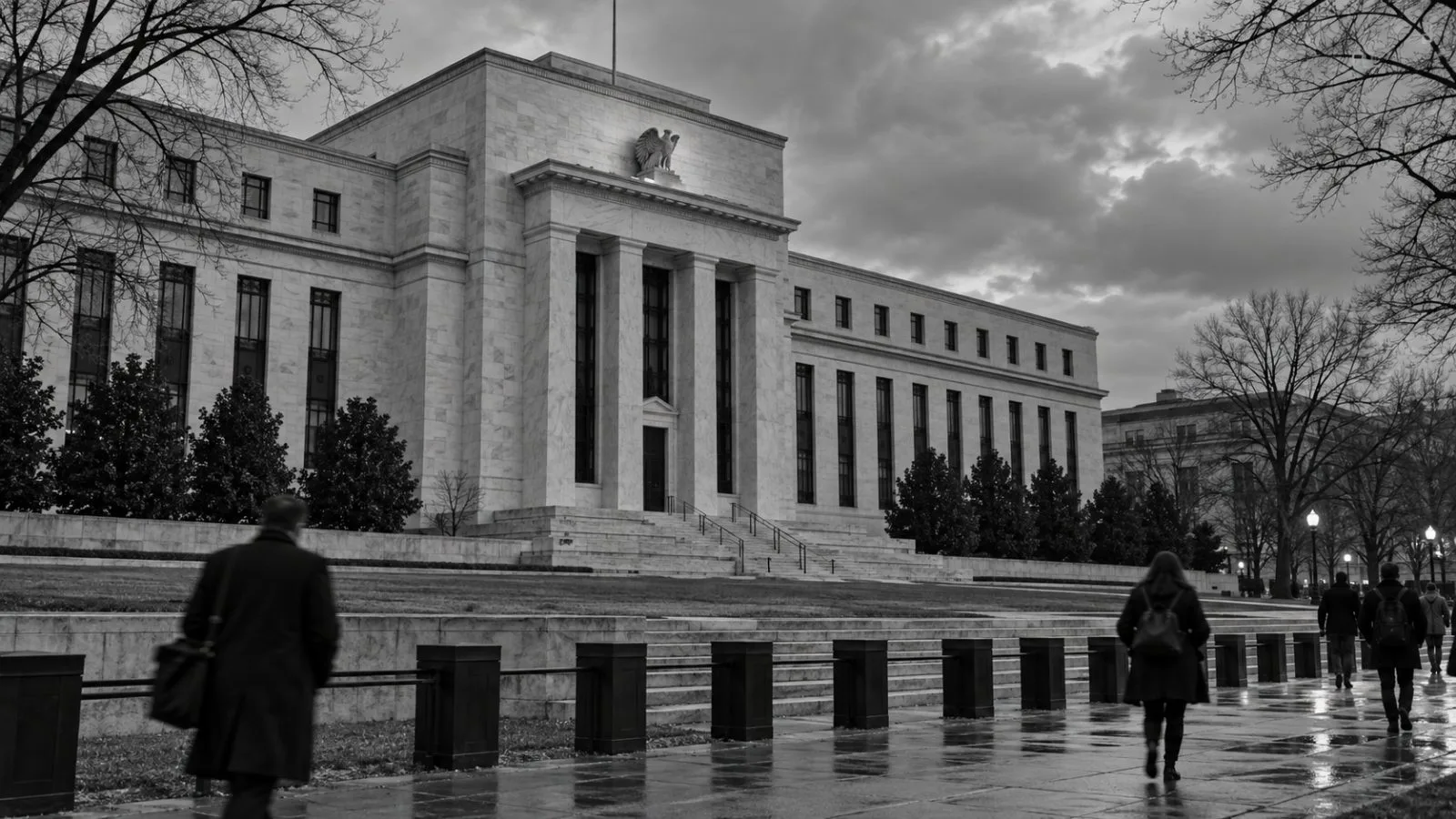 Pedestrians pass the Federal Reserve Board Building in Washington on an overcast afternoon. (AI-generated image / EconoTimes)