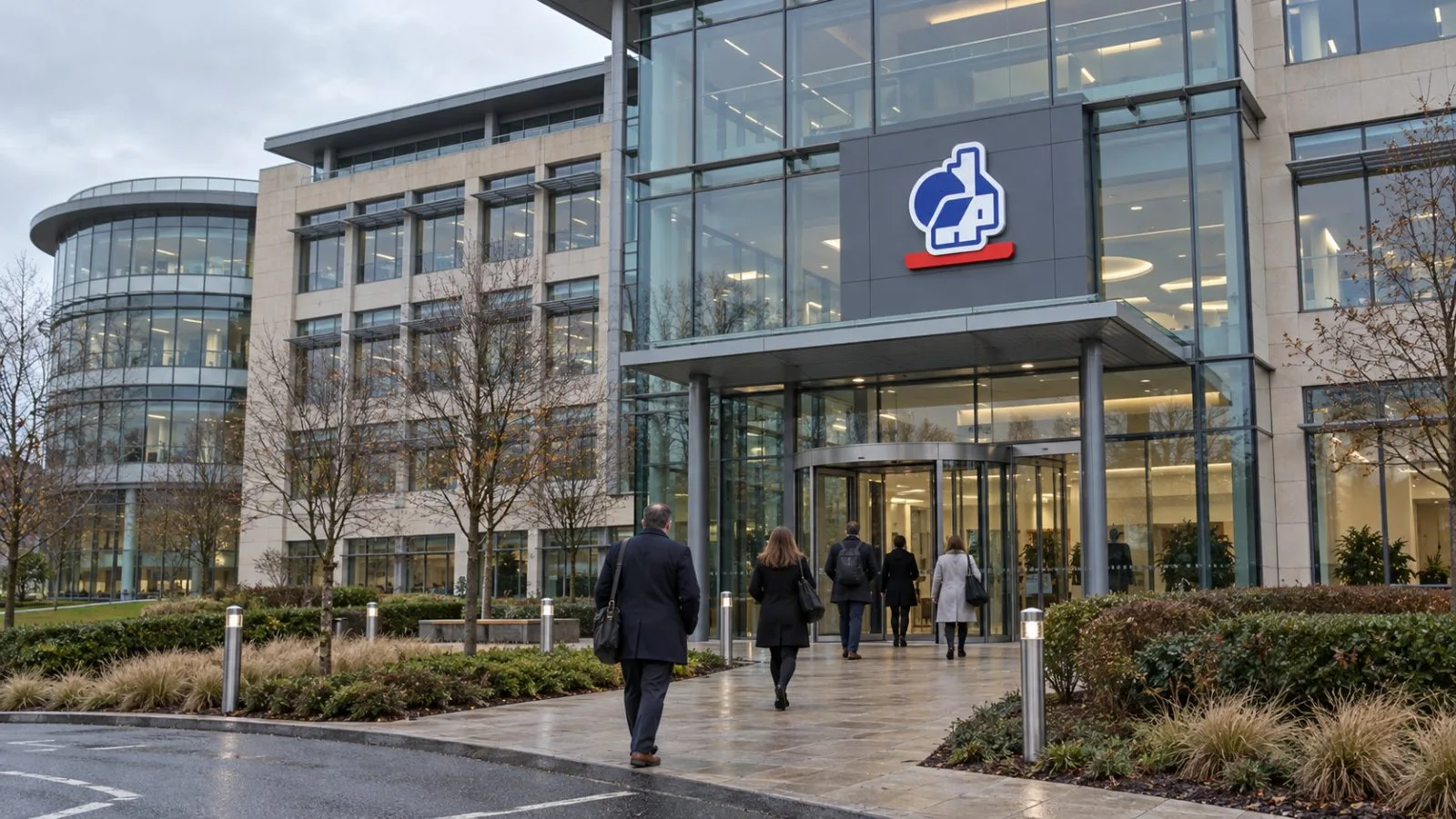 Nationwide Building Society’s head office stands on Pipers Way in Swindon, England. / EconoTimes.ai