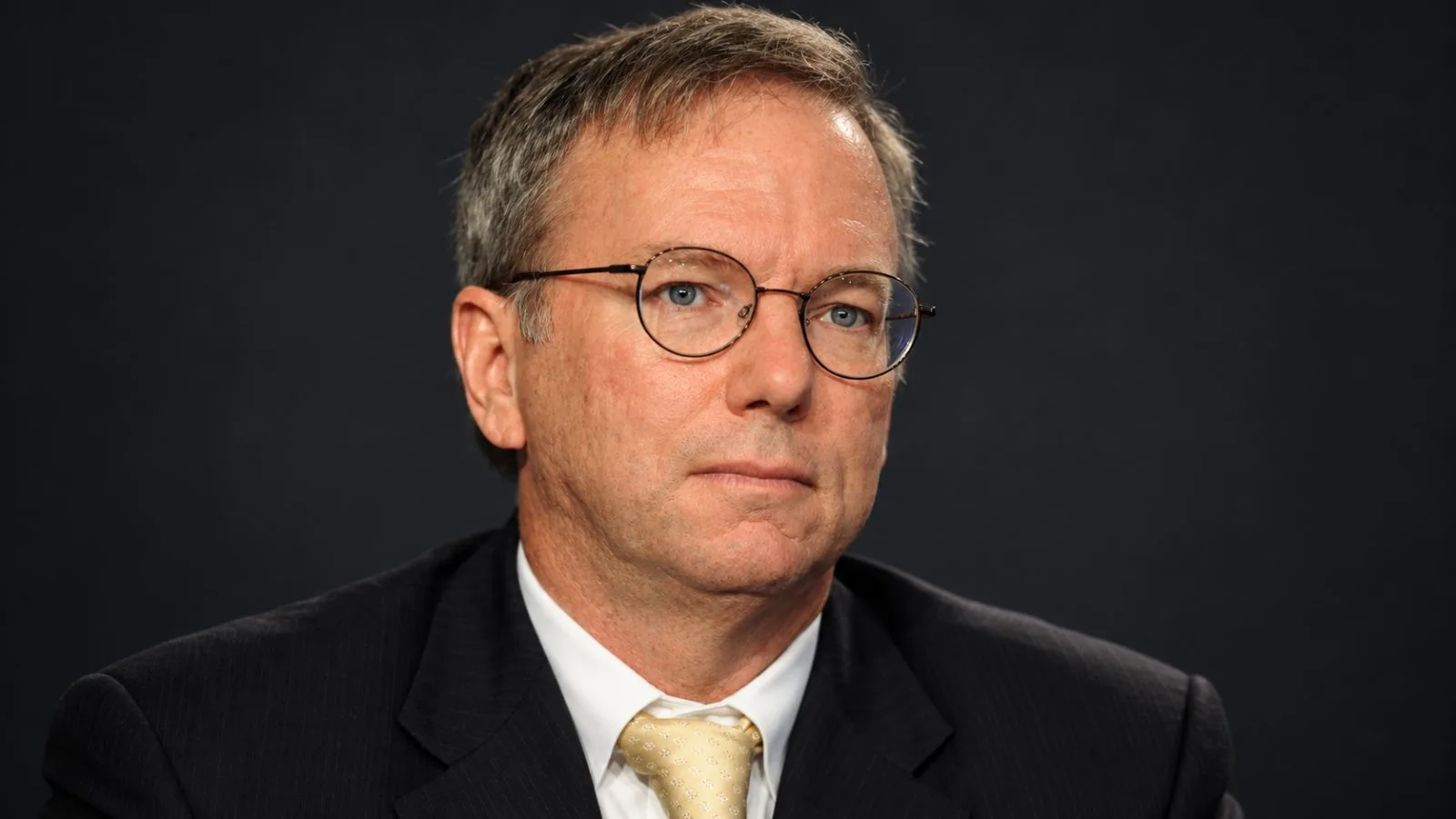 Eric Schmidt (AI 일러스트) / TokenPost.ai