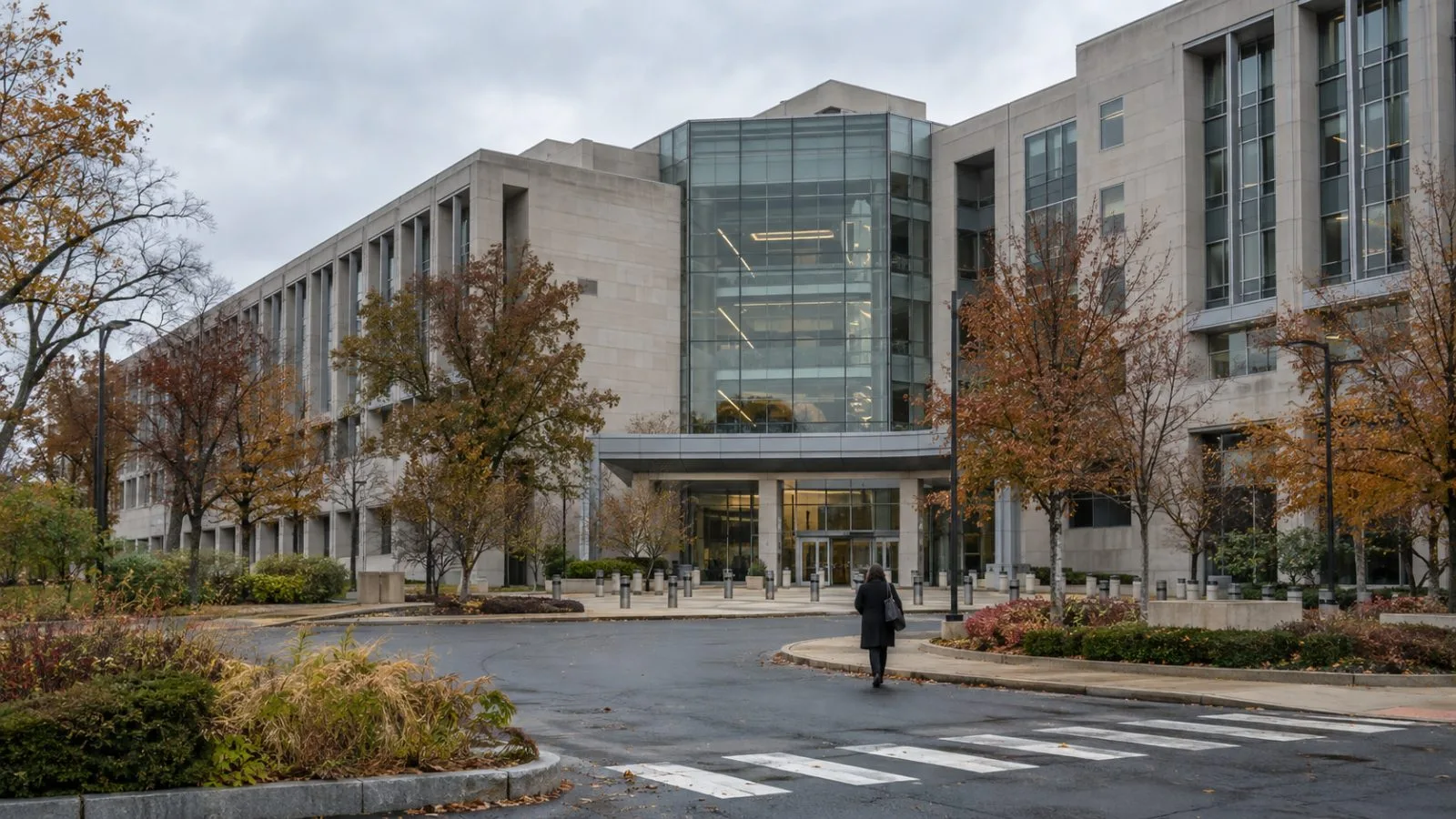 A federal employee enters the Bureau of Economic Analysis headquarters in Suitland, Maryland. (AI-generated image / EconoTimes)