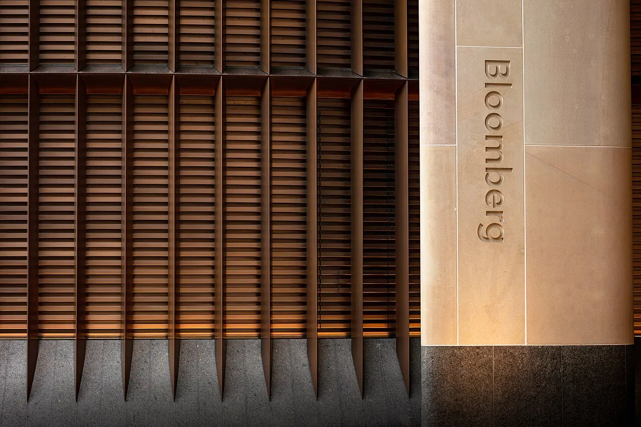 Binance US Seeks $100 Million at $1 Billion Valuation. Source: Valentin Poleac, CC BY-SA 4.0, via Wikimedia Commons